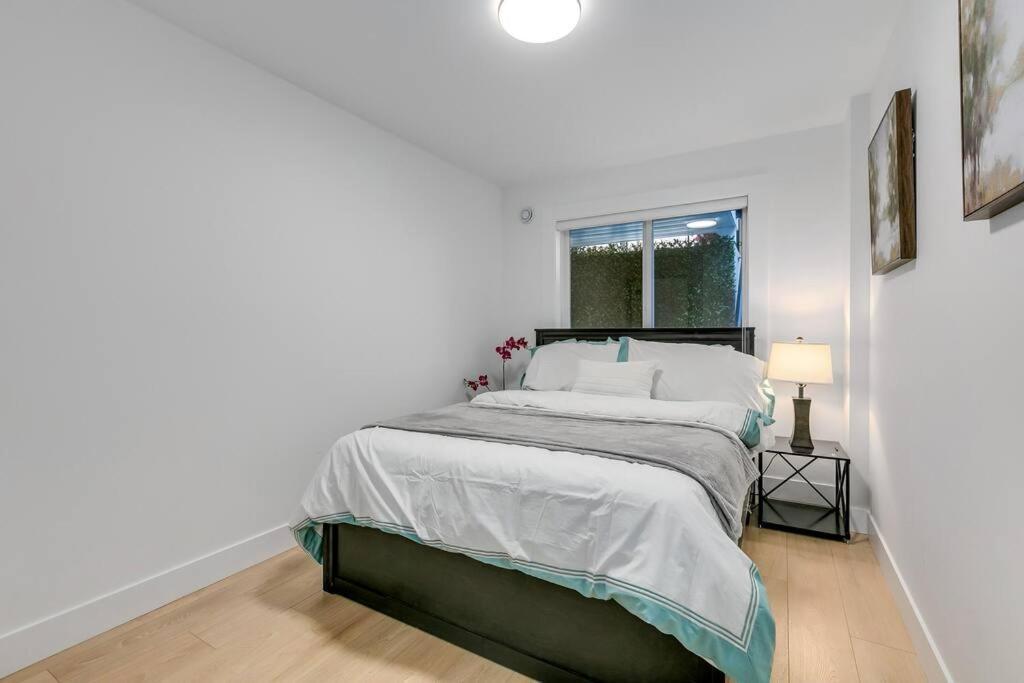 Guest Suite In South 서레이 외부 사진