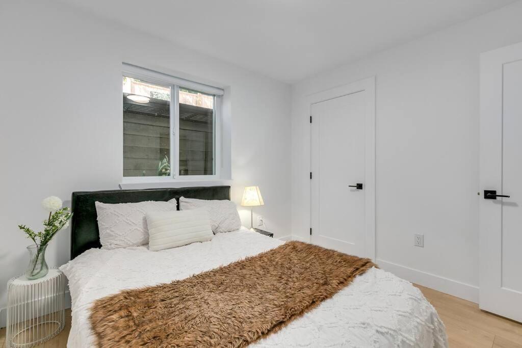 Guest Suite In South 서레이 외부 사진